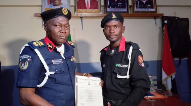 NSCDC Honours Kano Volunteer Who Returned N20m Forgotten In Tricycle